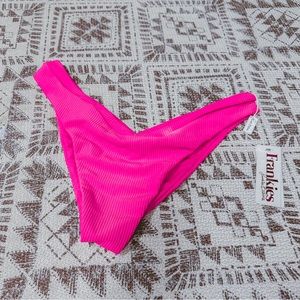 Frankie’s Bikinis fuchsia hot pink austin cheeky ribbed bottom L